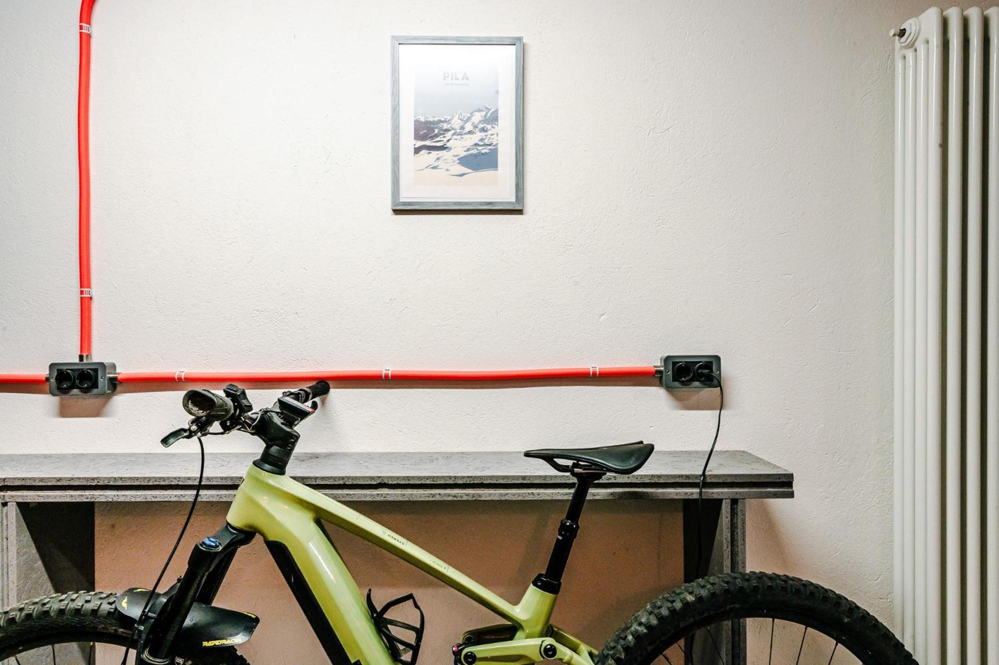 Le Lion Apartments - Bike & Ski Аоста Екстериор снимка